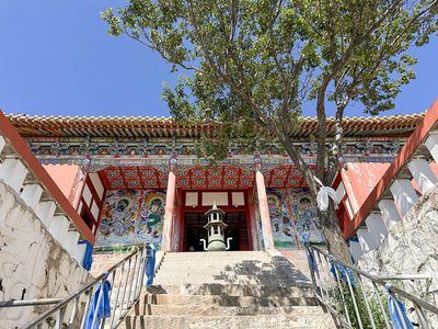 察右后旗阿贵庙